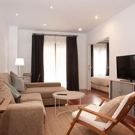 San Policarpo דירה *